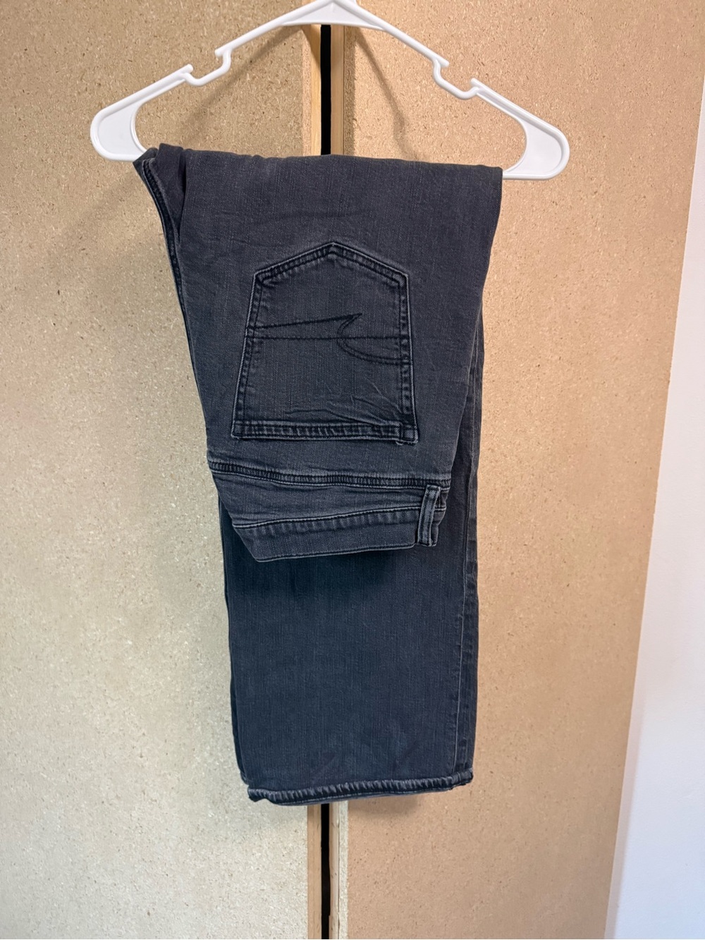 American Eagle Outfitters Women's Flare/Wide Leg Jeans in Washed Black